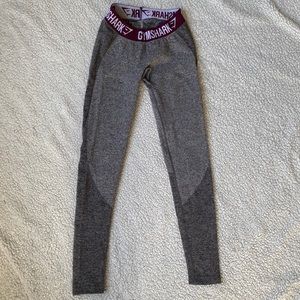 Gymshark Flex Leggings with Maroon Band Size Small